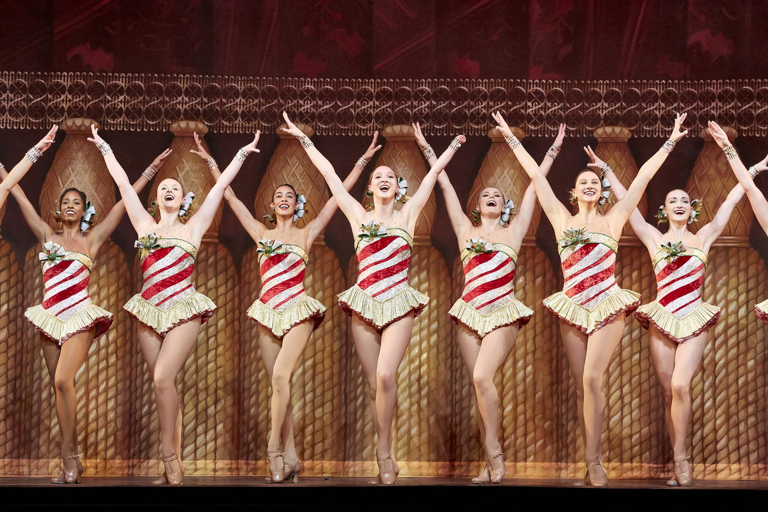 CHRISTMAS SPECTACULAR STARRING THE ROCKETTES® PRESENTED BY QVC WITH