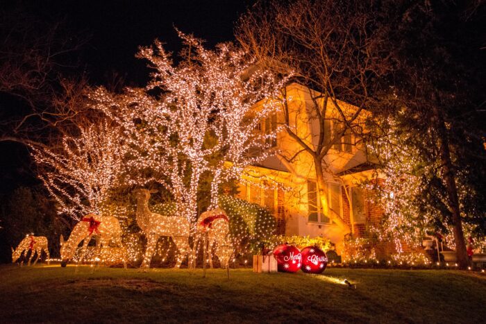 CHRISTMAS LIGHTS TOUR: DECEMBER 18, 2025 - Image 3